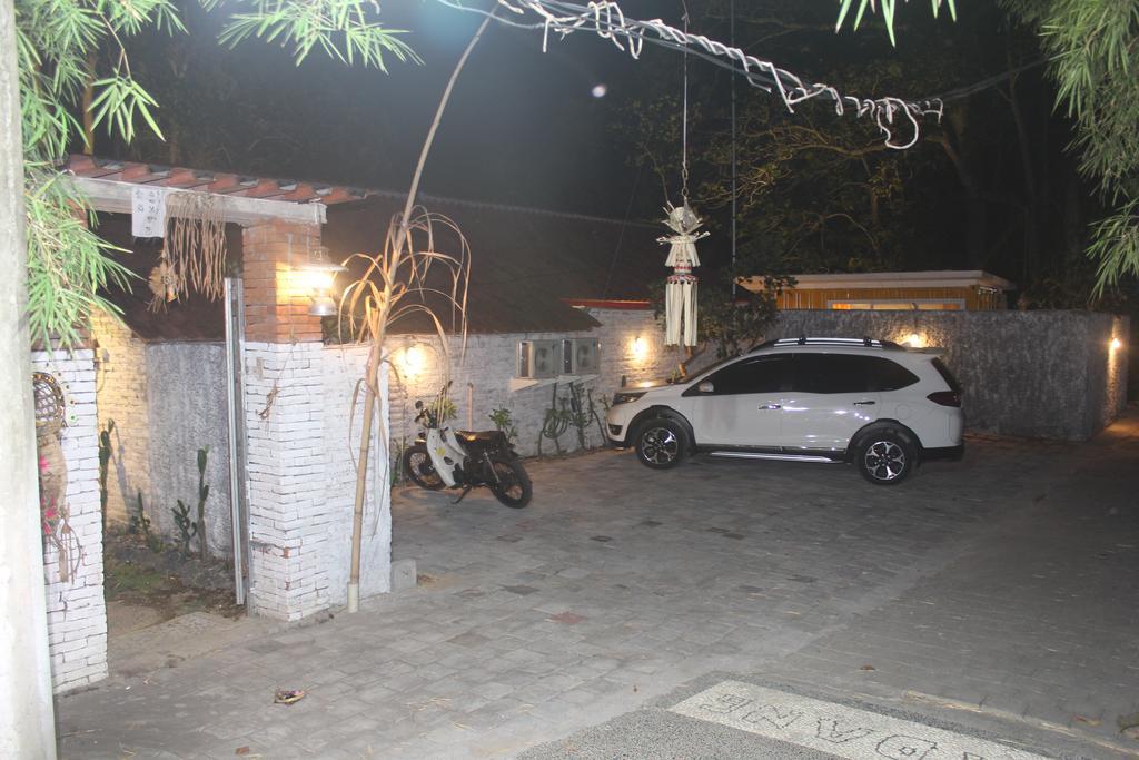 Kubu Container Hotel Uluwatu Eksteriør billede