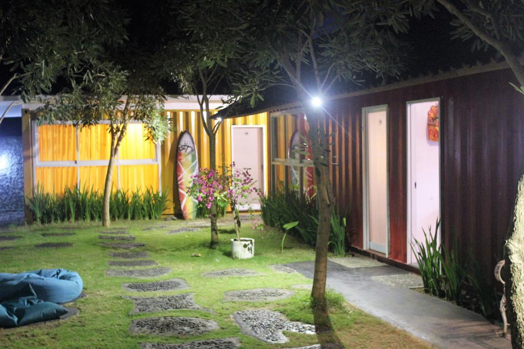 Kubu Container Hotel Uluwatu Eksteriør billede